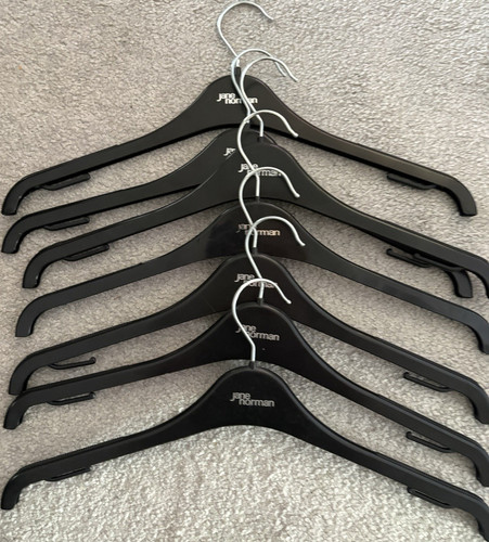Jane norman black plastic - jane,